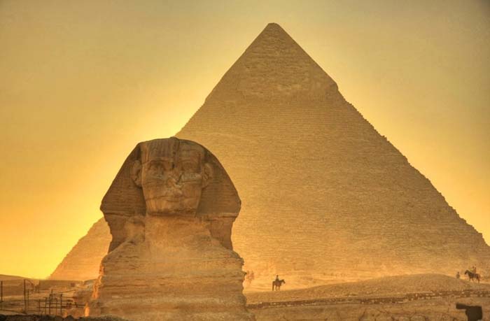 The great Pyramids and Spinix. Photo by matt champlin, flickr