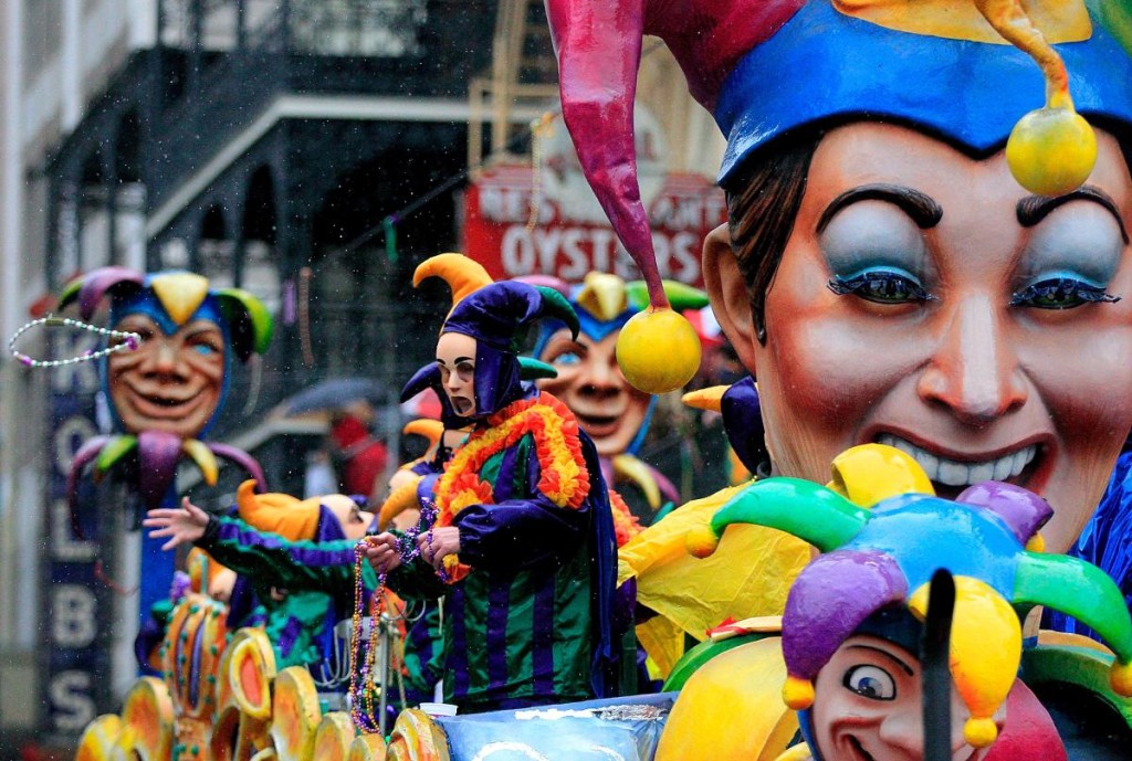 Guide on celebrating Mardi Gras in New Orleans: Mardi Gras celebration parade. Photo by nydailynews.com