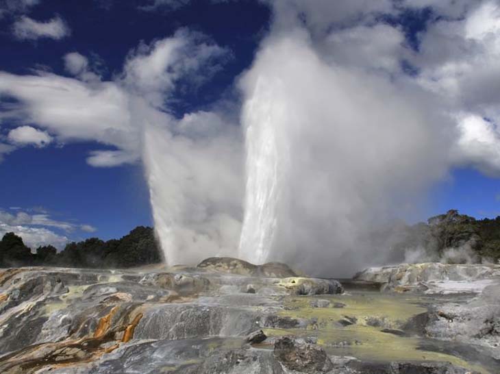 The geysers of Rotorua must be seen