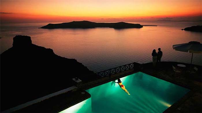 Santorini island, Greece. Photo by Hy Lạp
